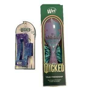 scünci x Wicked Open Cut Claw Clip, Glinda Periwinkle & Wet Brush Wicked, New